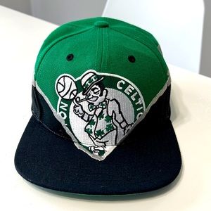 Like New! Mitchell & Ness NBA Boston Celtics Hat🧢